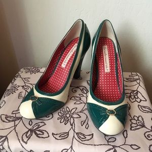 Elegant Green and Cream Heels